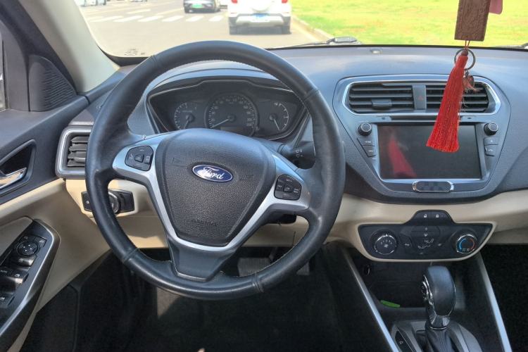 Used Ford Escort 2017 Revised Version 1.5L Automatic Comfort Edition Interior 2
