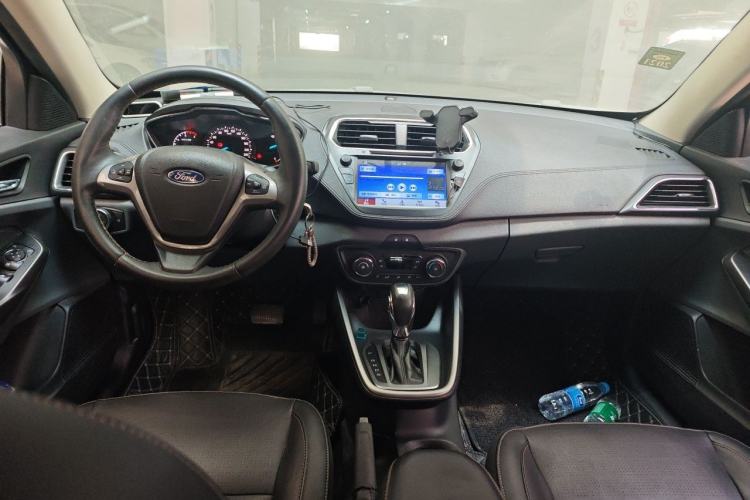 Used Ford Escort 2017 Happiness Edition 1.5L Automatic Fashion Version Interior 2