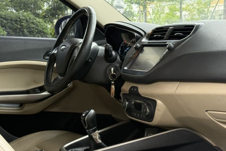Used Ford Escort 2017 Happy Edition 1.5L Manual Fashion Model Interior 2