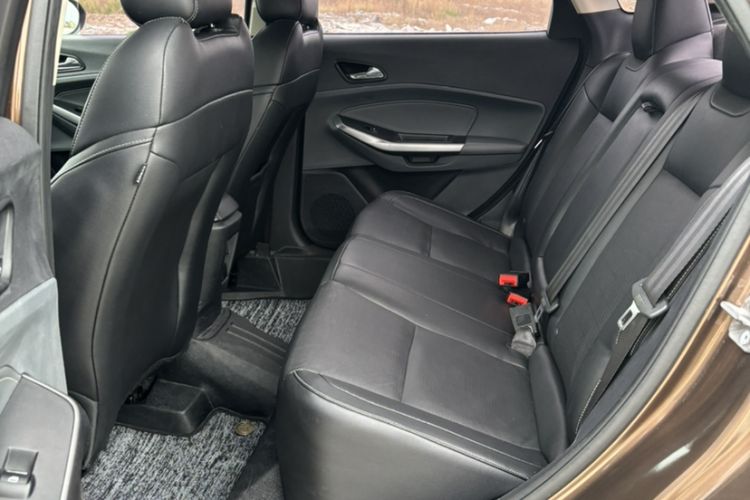 Used Ford Escort 2017 Happiness Edition 1.5L Automatic Fashion Version Interior 3