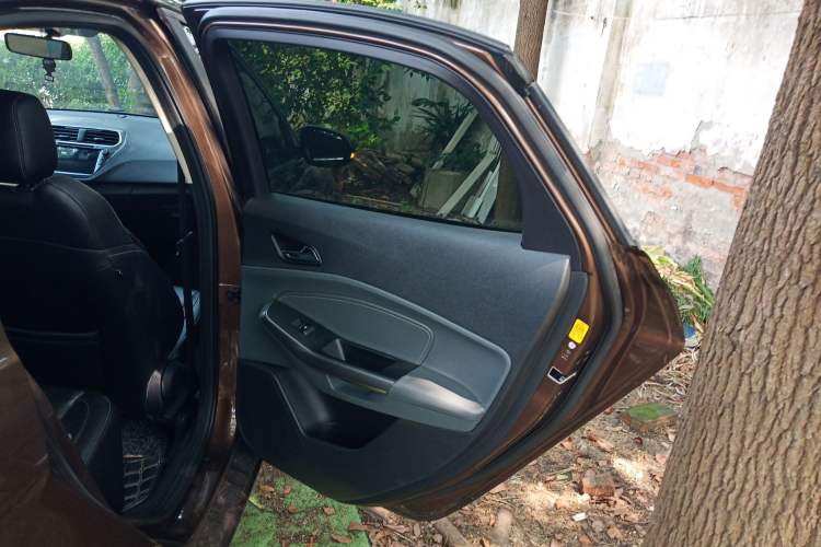 Used Ford Escort 2017 Happiness Edition 1.5L Automatic Fashion Version Interior 6