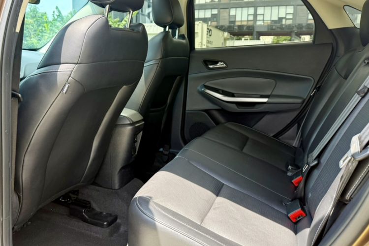 Used Ford Escort 2017 Happiness Edition 1.5L Automatic Fashion Version Interior 7