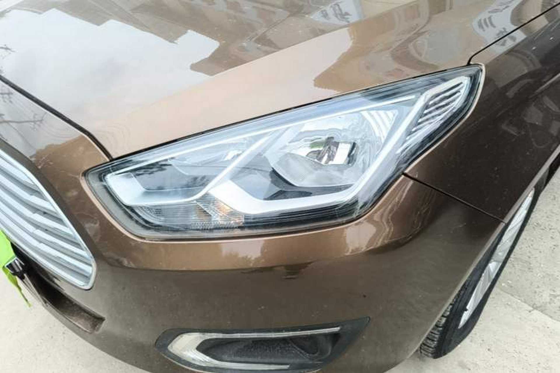 Used Ford Escort 2017 Revised Version 1.5L Automatic Comfort Edition Left Front Headlight
