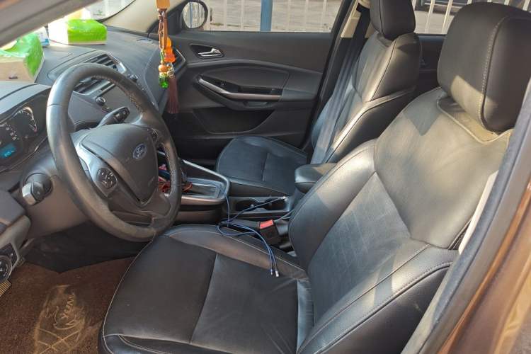 Used Ford Escort 2017 Happiness Edition 1.5L Automatic Fashion Version Left Front Seat