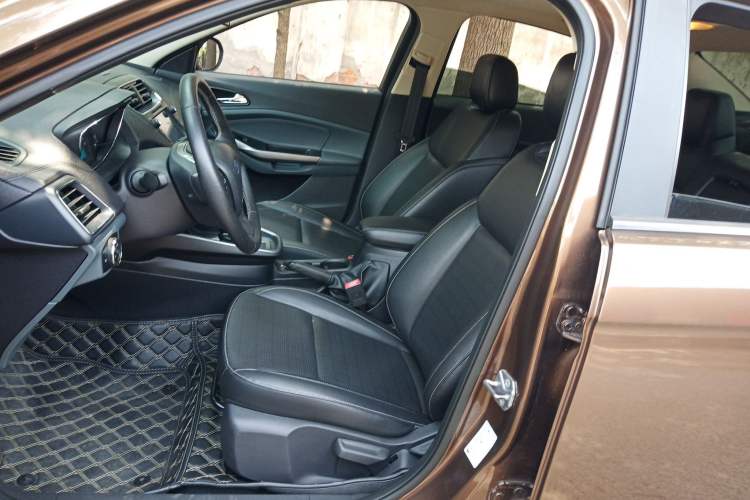 Used Ford Escort 2017 Happiness Edition 1.5L Automatic Fashion Version Left Front Seat