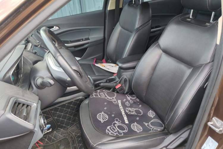 Used Ford Escort 2017 Happiness Edition 1.5L Automatic Fashion Version Left Front Seat