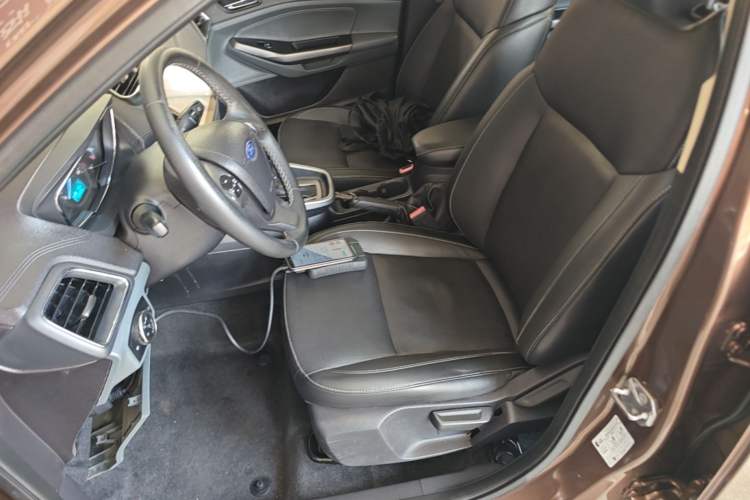 Used Ford Escort 2017 Happiness Edition 1.5L Automatic Fashion Version Left Front Seat