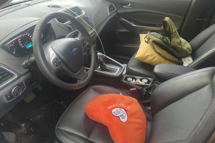 Used Ford Escort 2017 Happiness Edition 1.5L Automatic Fashion Version Left Front Seat