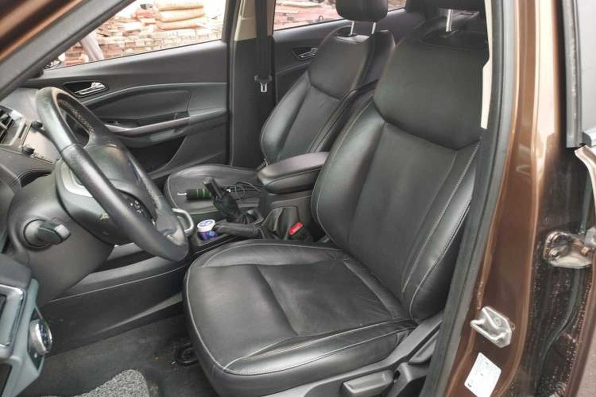 Used Ford Escort 2017 Happiness Edition 1.5L Automatic Fashion Version Left Front Seat