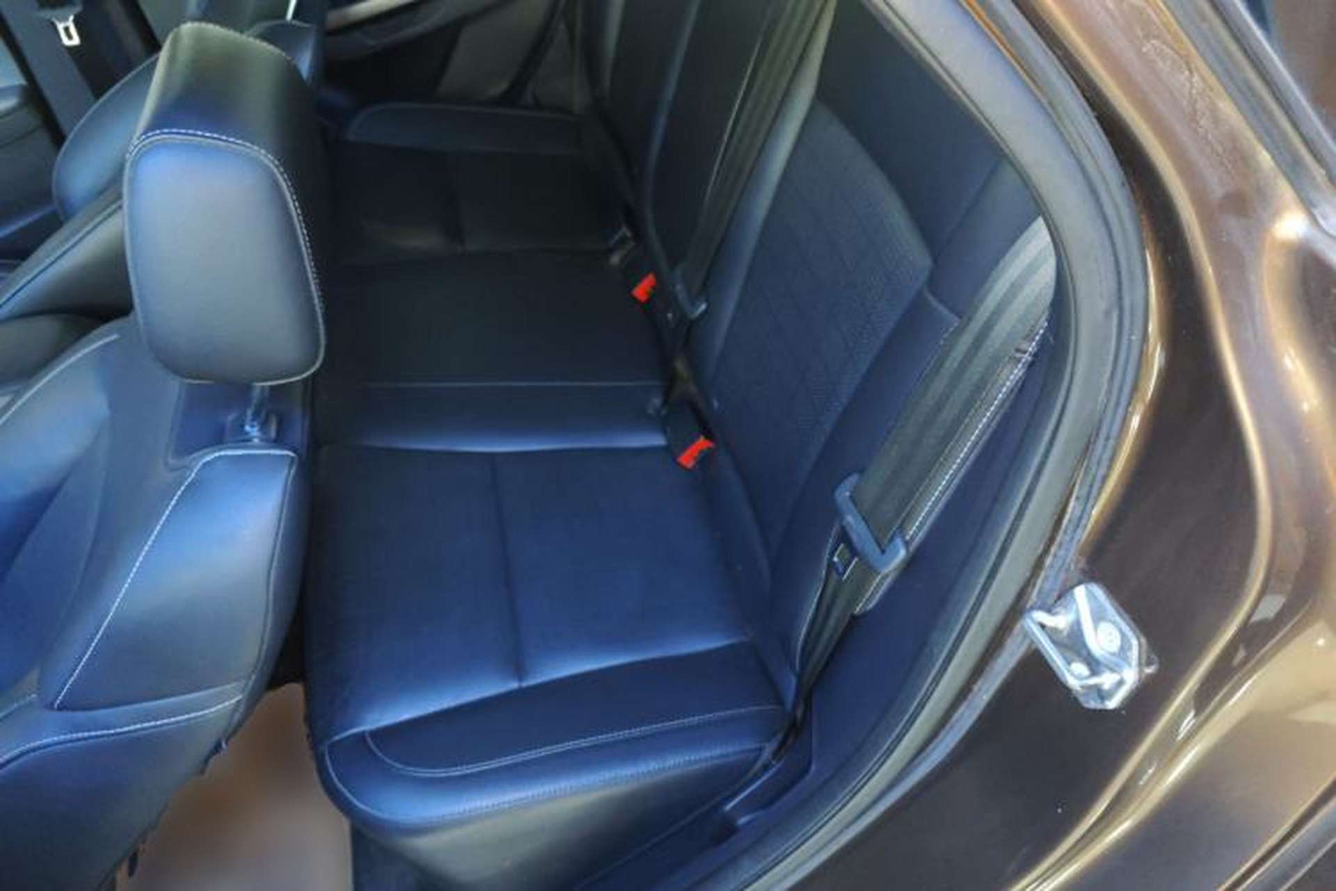 Used Ford Escort 2017 Happiness Edition 1.5L Automatic Fashion Version Left Rear Seat