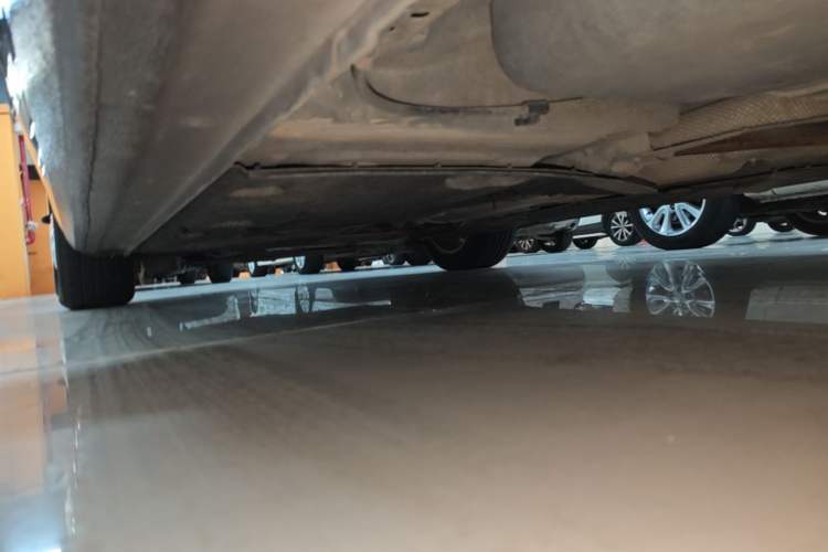 Used Ford Escort 2017 Happiness Edition 1.5L Automatic Fashion Version Left Side Sill