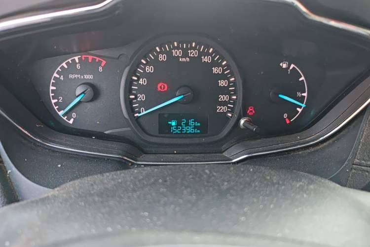 Used Ford Escort 2017 Happy Edition 1.5L Manual Fashion Model Odometer Close Up