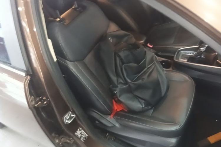 Used Ford Escort 2017 Happiness Edition 1.5L Automatic Fashion Version Right Front Seat