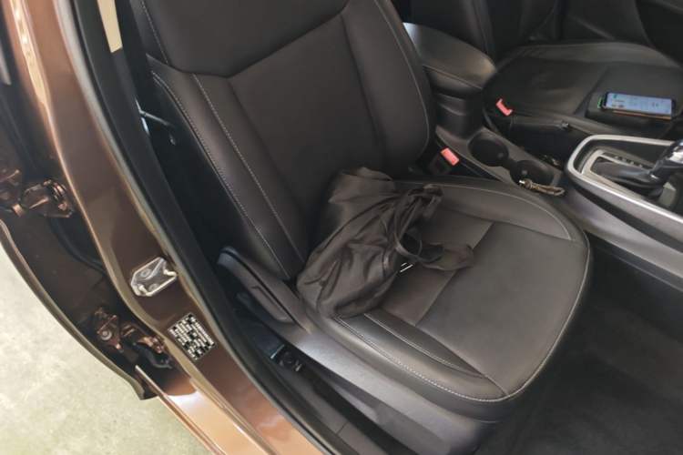 Used Ford Escort 2017 Happiness Edition 1.5L Automatic Fashion Version Right Front Seat