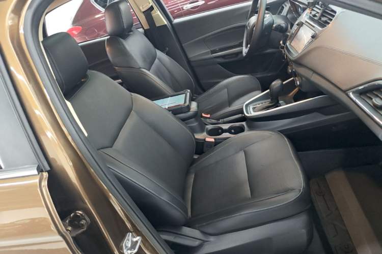 Used Ford Escort 2017 Happiness Edition 1.5L Automatic Fashion Version Right Front Seat