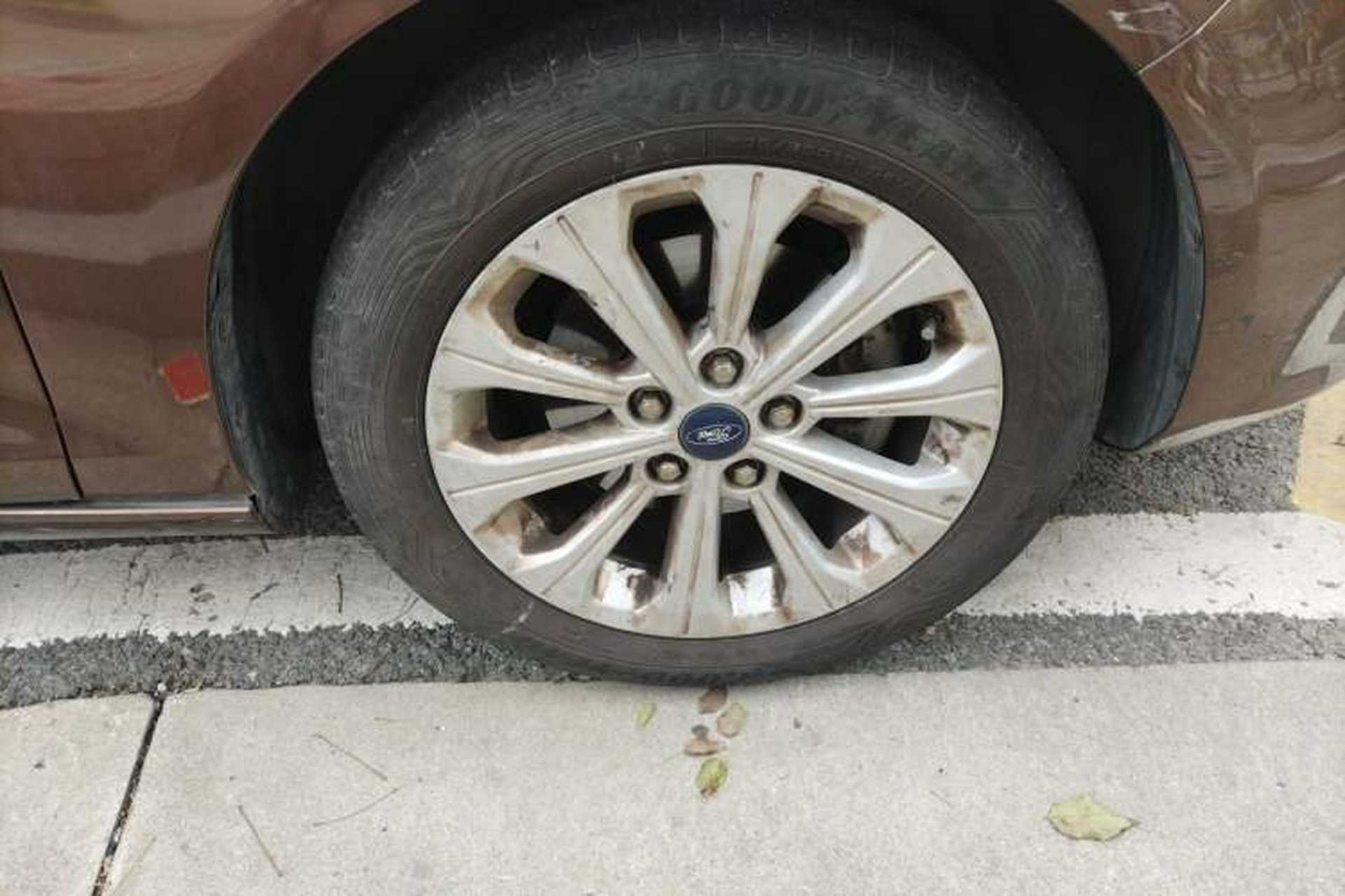 Used Ford Escort 2017 Happiness Edition 1.5L Automatic Fashion Version Right Front Wheel Hub