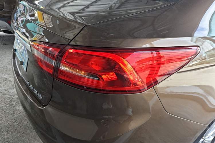 Used Ford Escort 2017 Happiness Edition 1.5L Automatic Fashion Version Right Rear Taillight