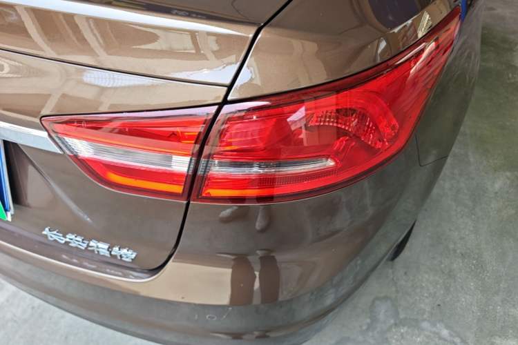Used Ford Escort 2017 Happiness Edition 1.5L Automatic Fashion Version Right Rear Taillight