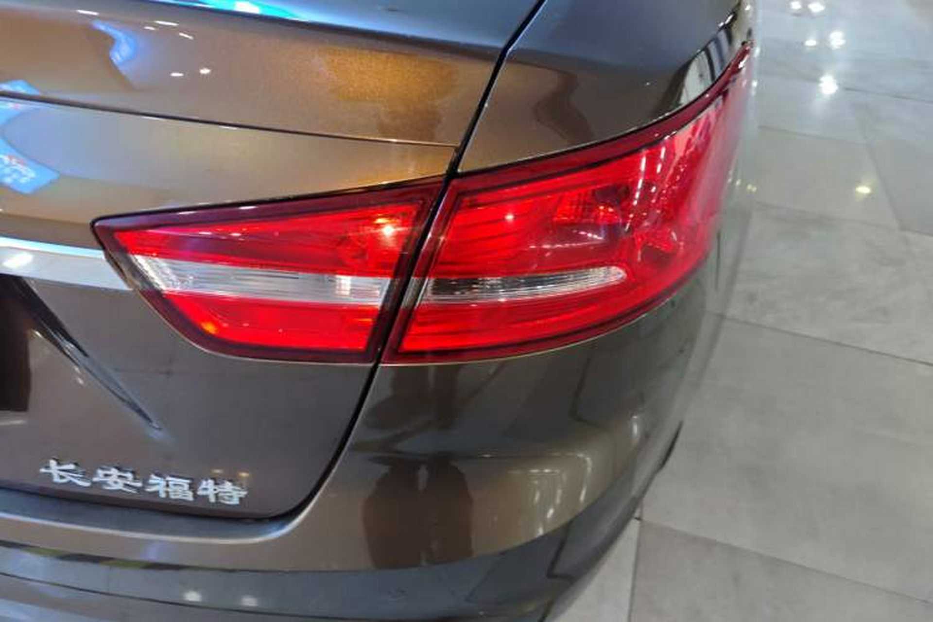 Used Ford Escort 2017 Happiness Edition 1.5L Automatic Fashion Version Right Rear Taillight