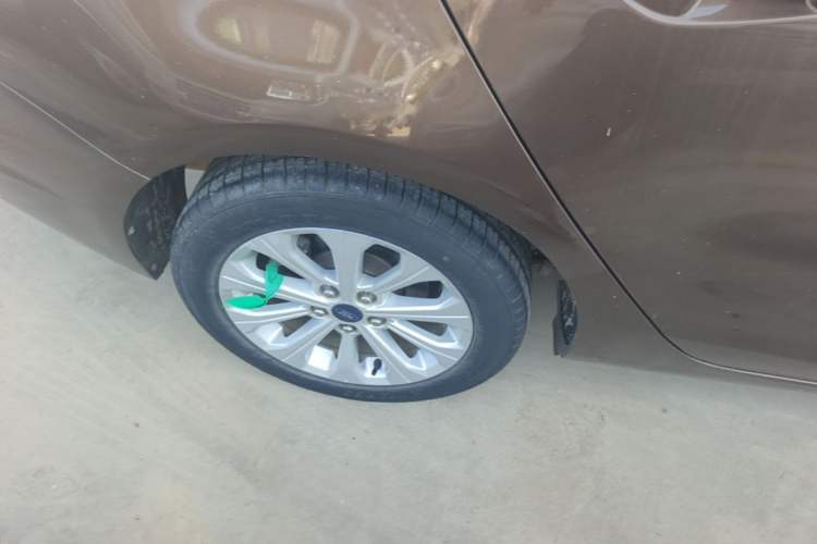 Used Ford Escort 2017 Happy Edition 1.5L Manual Fashion Model Right Rear Wheel Hub