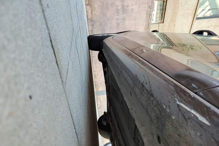 Used Ford Escort 2017 Happiness Edition 1.5L Automatic Fashion Version Right Side Sill