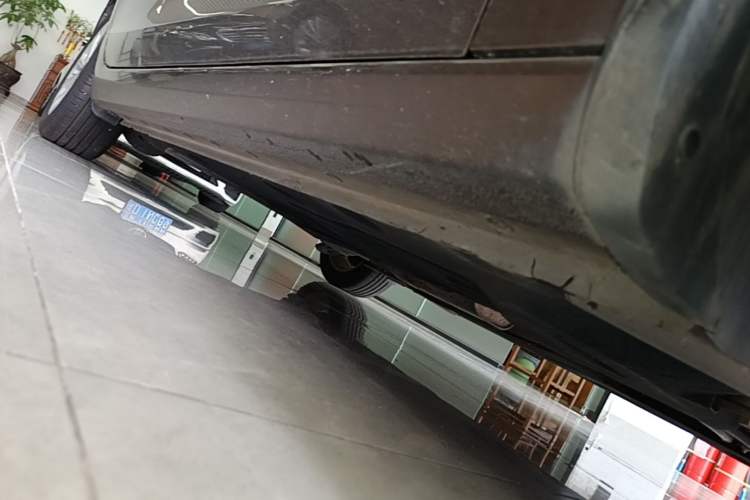 Used Ford Escort 2017 Happiness Edition 1.5L Automatic Fashion Version Right Side Sill