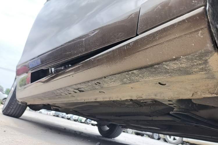 Used Ford Escort 2017 Happiness Edition 1.5L Automatic Fashion Version Right Side Sill