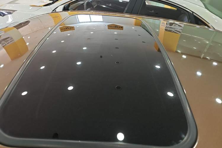 Used Ford Escort 2017 Happiness Edition 1.5L Automatic Fashion Version Roof