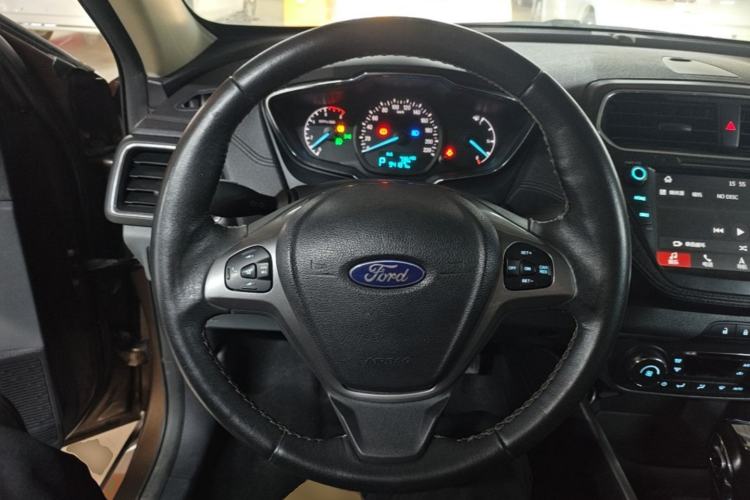 Used Ford Escort 2017 Happiness Edition 1.5L Automatic Fashion Version Steering Wheel