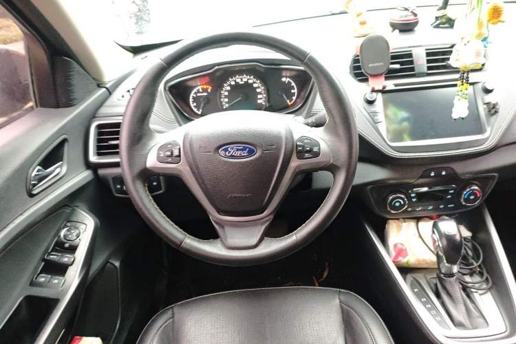 Used Ford Escort 2017 Happiness Edition 1.5L Automatic Fashion Version Steering Wheel