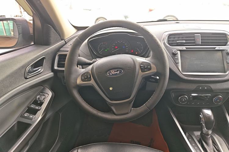 Used Ford Escort 2017 Happiness Edition 1.5L Automatic Fashion Version Steering Wheel