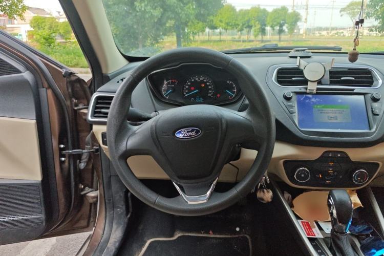 Used Ford Escort 2017 1.5L Automatic Comfort Model Steering Wheel