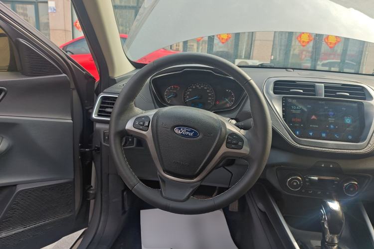 Used Ford Escort 2017 Happiness Edition 1.5L Automatic Fashion Version Steering Wheel