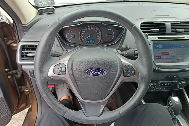 Used Ford Escort 2017 Happiness Edition 1.5L Automatic Fashion Version Steering Wheel