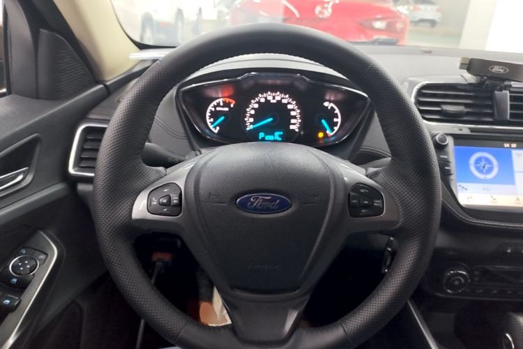 Used Ford Escort 2017 Happiness Edition 1.5L Automatic Fashion Version Steering Wheel