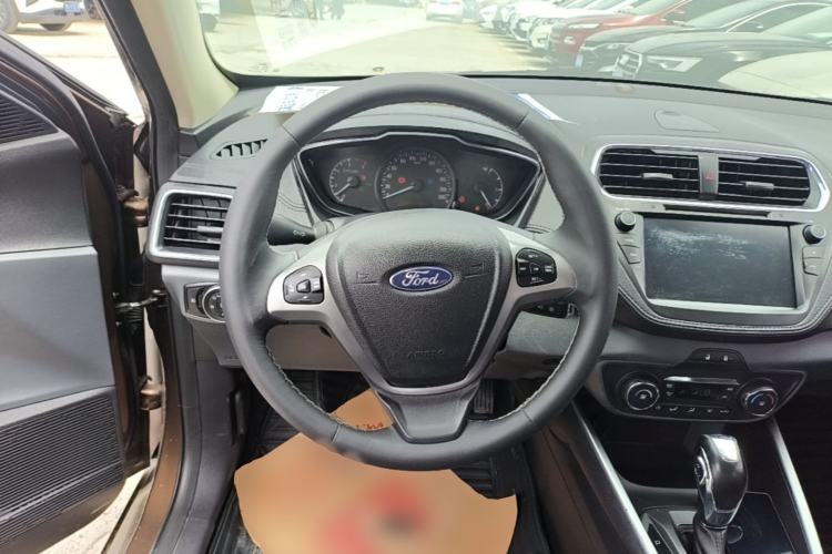 Used Ford Escort 2017 Happiness Edition 1.5L Automatic Fashion Version Steering Wheel