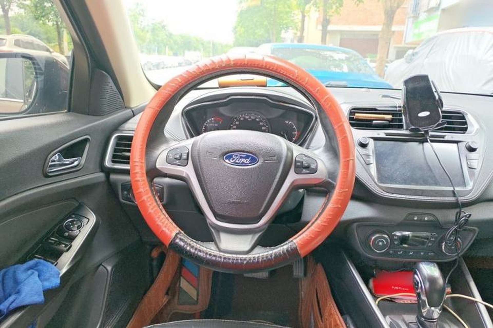 Used Ford Escort 2017 Happiness Edition 1.5L Automatic Fashion Version Steering Wheel