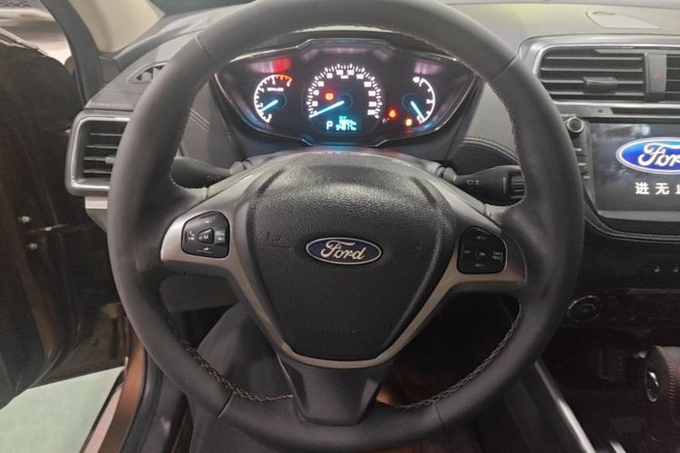 Used Ford Escort 2017 Happiness Edition 1.5L Automatic Fashion Version Steering Wheel