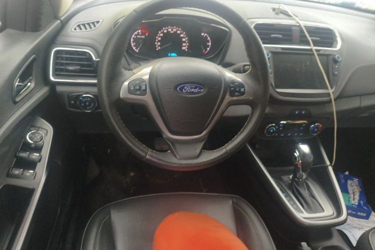 Used Ford Escort 2017 Happiness Edition 1.5L Automatic Fashion Version Steering Wheel