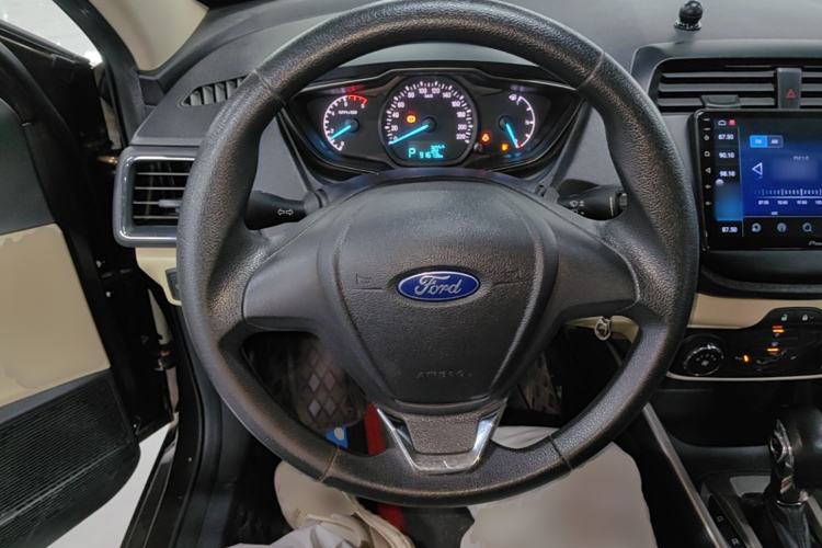 Used Ford Escort 2017 Revised Version 1.5L Automatic Comfort Edition Steering Wheel
