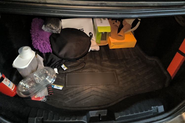 Used Ford Escort 2017 Happiness Edition 1.5L Automatic Fashion Version Trunk