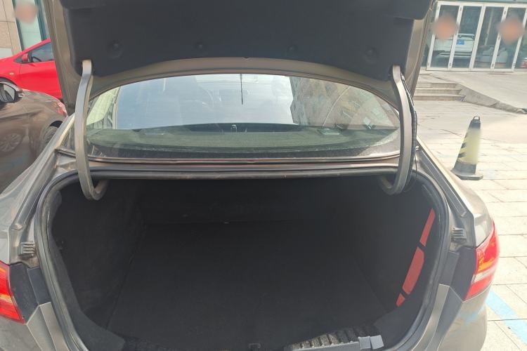 Used Ford Escort 2017 Happiness Edition 1.5L Automatic Fashion Version Trunk