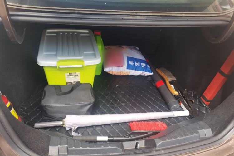 Used Ford Escort 2017 Happiness Edition 1.5L Automatic Fashion Version Trunk