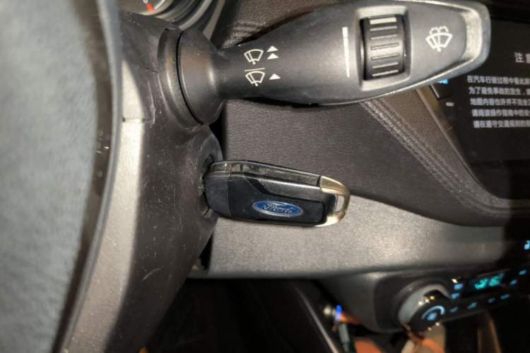 Used Ford Escort 2017 Happiness Edition 1.5L Automatic Fashion Version Vehicle Key