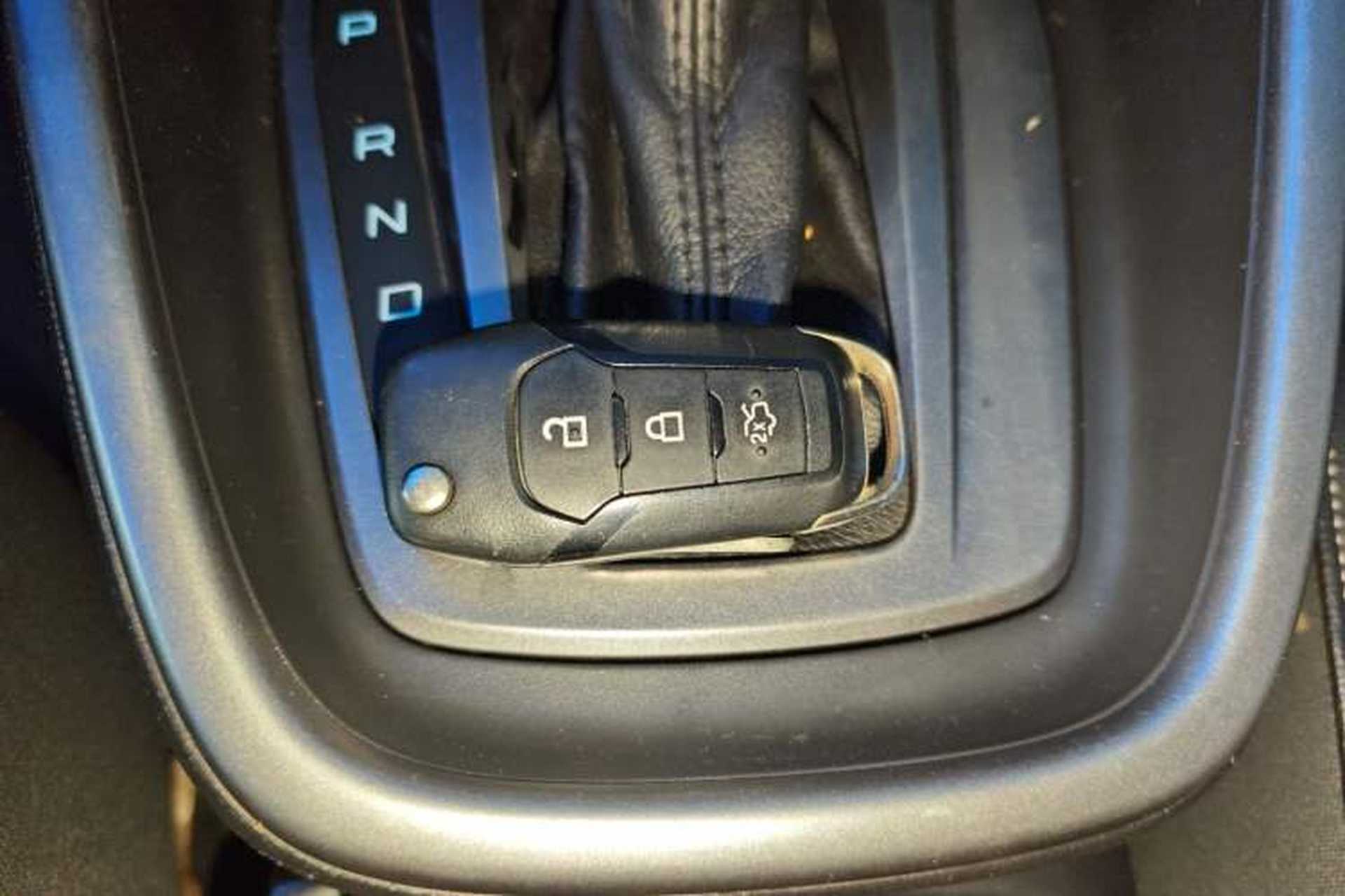 Used Ford Escort 2017 Happiness Edition 1.5L Automatic Fashion Version Vehicle Key