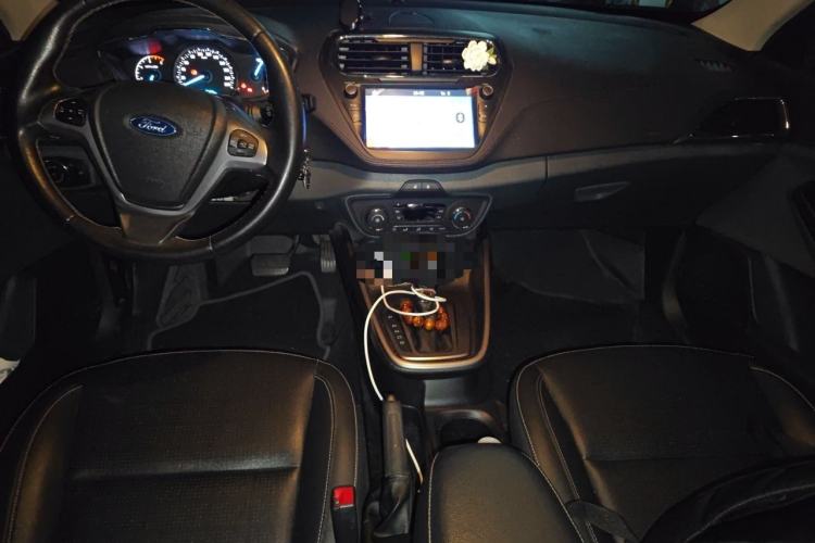 Used Ford Escort 2017 Happiness Edition 1.5L Automatic Fashion Version Center Console