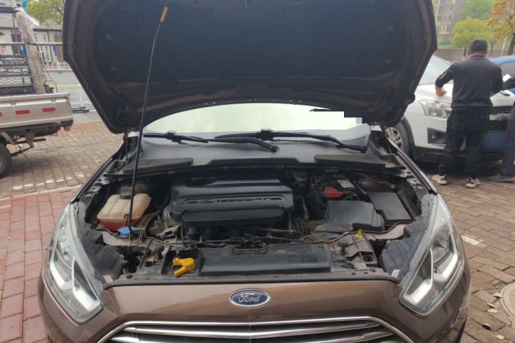 Used Ford Escort 2017 Revised Version 1.5L Manual Comfort Edition Engine Bay