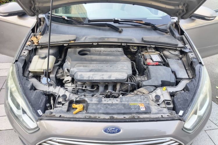 Used Ford Escort 2017 1.5L Manual Comfort Model Engine Bay