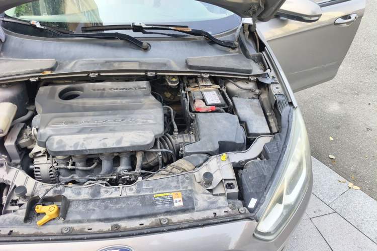 Used Ford Escort 2017 1.5L Manual Comfort Model Engine Bay Left