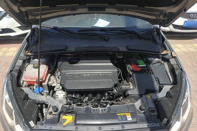 Used Ford Escort 2017 1.5L Manual Comfort Model Engine Bay